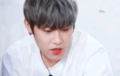 쫑알쫑알쫑알쫑알 입 움직이는거바