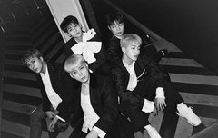 이글 보이는 라이트들 들어와봐