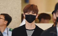 드디어 황민현 한국 왔다_기사짤❤