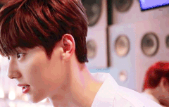 반짝 거리는 황민현❤ gif & jpg