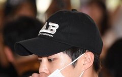 얼굴하고 손의 갭(시우민)