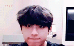 우진이도 입을 가만히 못두는 스타일