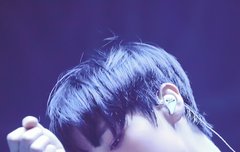 너무 잘생겼어.....