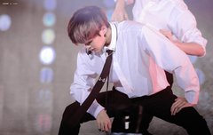 무대위 대휘는 카휘스마