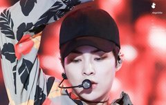 네이쳐 온라인에 시우민 포카 재입고 됐대 ㅇㅇ