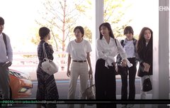 비하인드 레드벨벳 오늘 공항 출국 잘다녀와 하트주자~~