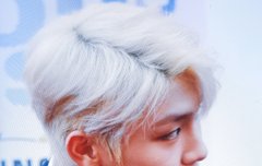 오른쪽얼굴은 흐진잉 왼쪽얼굴은 갓깅