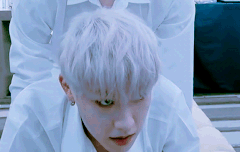 진짜 완전 썽난 늑대같아