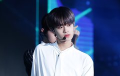 눈빛이 너무 강해 대휘야