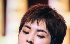 시우민때문에 팬들 무릎아프다고