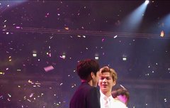 이불밖 동생이랑 인사해찌요~(시우민)