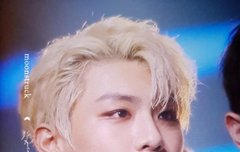 진짜진심 왕자님같이 생겼다