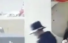 베를린 떠나는 시우민에게 전율을 느낀다