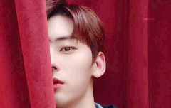 씨이앤 맥코트 촬영현장 gif