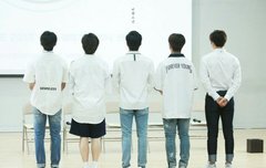 팬톡너무 조용하다 다들 잘지내?