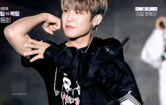 애기의 근육 자랑