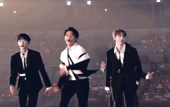 이거 항상 측면 직캠으로만 봤었는데