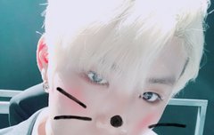 아 프사에 빠져서 하루에 사진첩 50번 열어봄