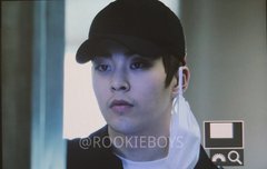 시우민 수염 원래 많아?