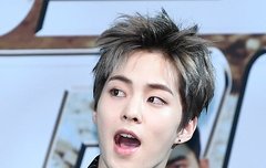 기자들 시우민사진으로 폭주중 ㅇㅇ