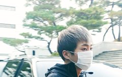 오 시우민 오늘 뮤뱅 착장도 대박인데?