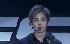 공굿이 될 가능성 있는 옷도 완벽소화하는 시우민!!