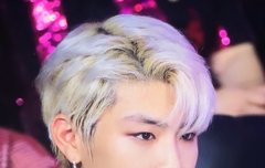 얘 뭐 이렇게 생겼냐......