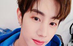 따끈따끈 마쿠 셀카