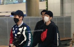 시우민 입국했는데 착장 넘 이쁘다 ㅋㅋㅋㅋ