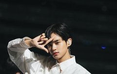 눈썹빤짝이 예쁘다