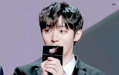 윤지성 사랑해 윤지성 축하해