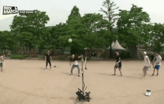 아이콘의 충격적인 운동신경