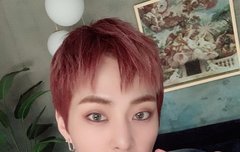 대놓고 비바체 포카 스포한 시우민 ㅋㅋㅋㅋ