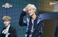 생일맞이로 올라온 엑소 카이짤 -엠넷 럭키원