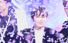 하성운 최근정보랑 사진 좀 줘