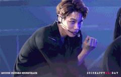 엑소 콘서트 백색소음 카이 종인 움짤 gif