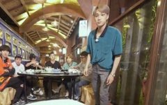 음식에 이끌리는 엑소 카이 종인ㅋㅋ