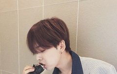 위너 짤 점 뿌려주세여..