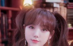 지연이랑 수정이 놀이공원때 뒤태사진 있는 사람