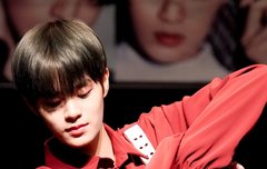 시선처리도 멋진대휘