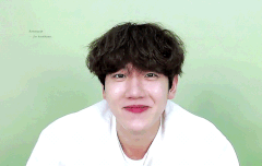 190321 배그 백현이.gif 2