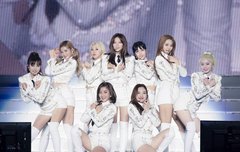 4월컴백 맞아서 트와이스 짤 풀게