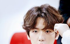 백현이 넘 잘생겼오