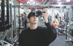 아 진짜 백현이 체대선배 아니냐