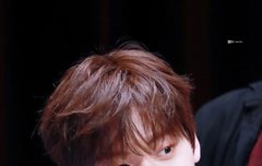 몰랑몰랑 물복숭아같은 황민현 볼래?