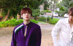 백현이 어깨 넓은거 ㄹㅇ 좋음