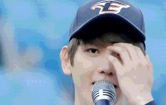 오랜만에 시구 백현이