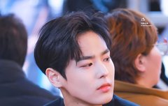 덮은 머리보다 깐 머리가 잘 어울리는 연습생