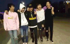 바나들 잘 지내?