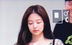 제니 어깨라인 ㄷㄷ